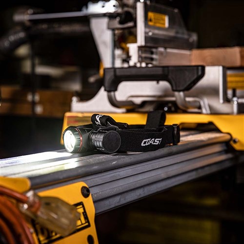 Coast XPH34R 2700 Lumens Rechargeable Pure Beam Focusing LED Headlamp